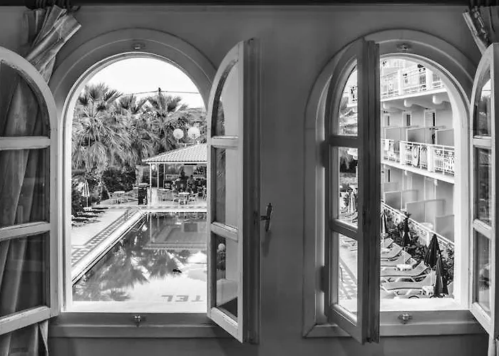 Sunshine Hotel